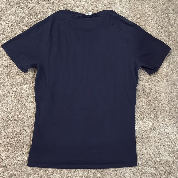 Gymshark Shirt - Picture 4 of 4